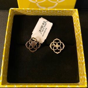Kendra Scott - Daniel Medallion Cuff Links - (New in the box)